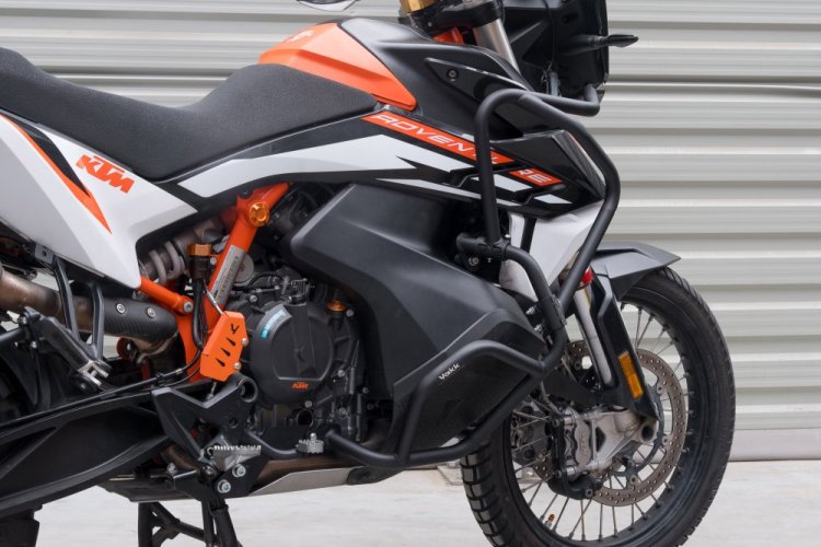 Horní padací rám černý. KTM 790 Adventure , KTM 890 Adventure . YAKK