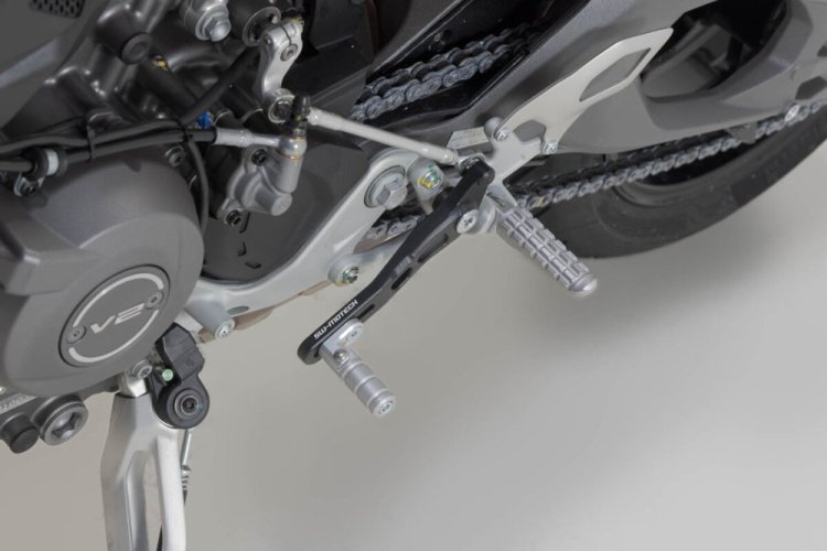 Řadicí páka Ducati Panigale V2 / Streetfighter V2 - černo/stříbrná