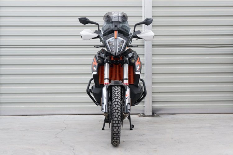 Dolní padací rám černý. KTM 790 Adventure, KTM 890 Adventure. YAKK
