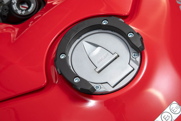 Kroužek nádrže EVO pro APRILIA/Ducati/Moto-Guzzi/MotoMorini/MV Agusta - bez šroubů
