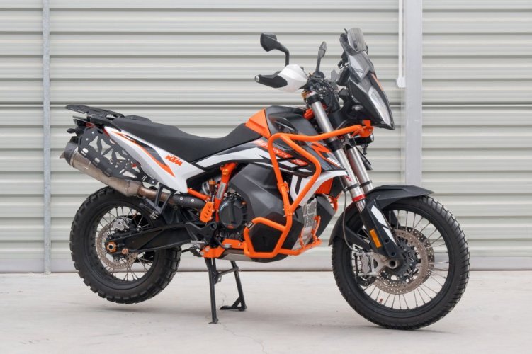 Horní padací rám oranžový. KTM 790 Adventure , KTM 890 Adventure . YAKK