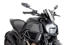 PUIG Plexi štít New Generation Sport Ducati Diavel (14-18). Tmavá kouřová
