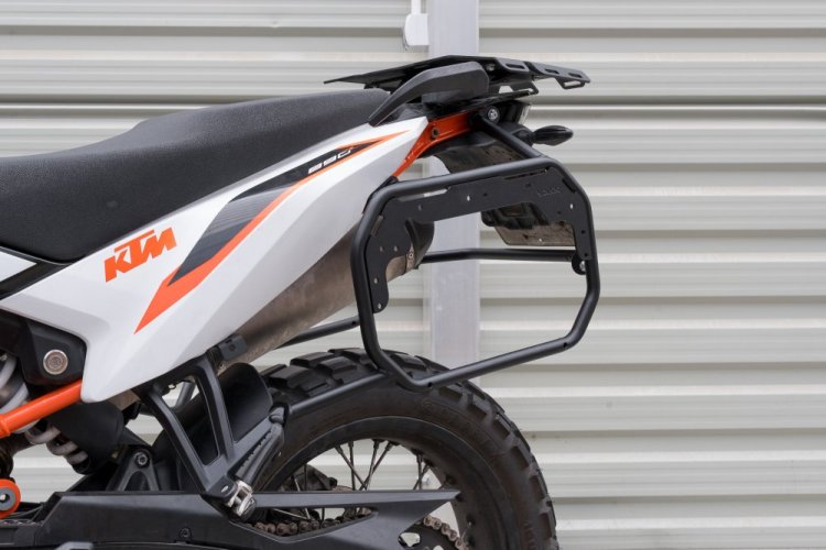 Boční nosič černý, KTM 790 Adventure , KTM 890 Adventure.YAKK