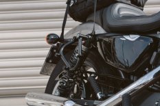 Nosič SLC pravý pro Harley Sportster (04-)