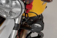 EVO mlhové světla + držáky  kit Černá. Moto Guzzi V85 TT (19-)