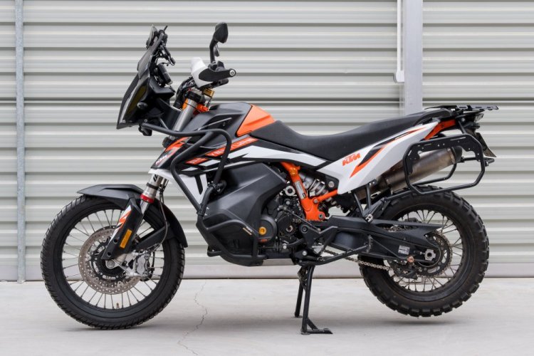 Boční nosič černý, KTM 790 Adventure , KTM 890 Adventure.YAKK