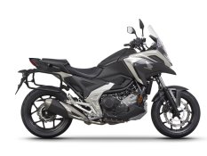 Kompletní sada černých hliníkových kufrů SHAD TERRA BLACK , 37L topcase 36L/36L boční kufry, včetně montážní sady a plotny SHAD HONDA NC 750 X 2021-