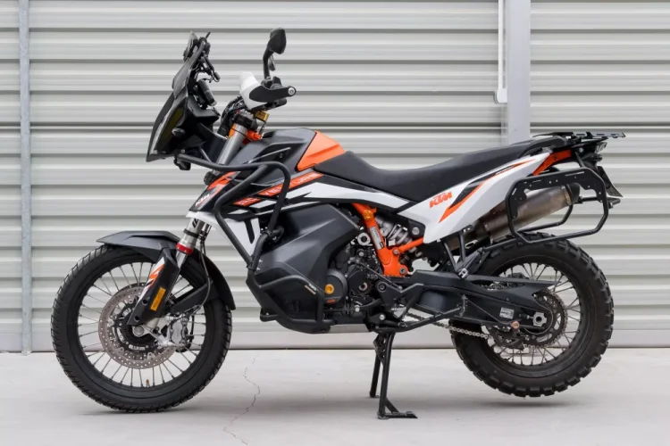 Zadní nosič horního kufru KTM 790/890 Adventure - černý, Yakk EXP