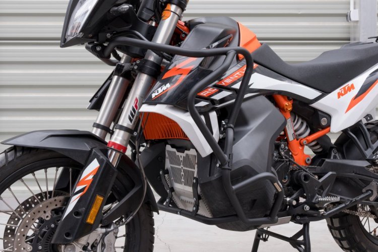 Horní padací rám černý. KTM 790 Adventure , KTM 890 Adventure . YAKK