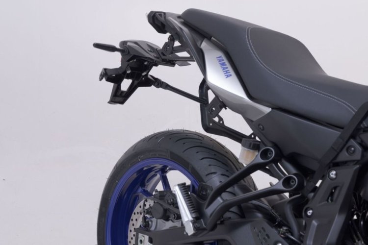 PRO boční nosič. Černý. Yamaha MT-07 Tracer (16-).