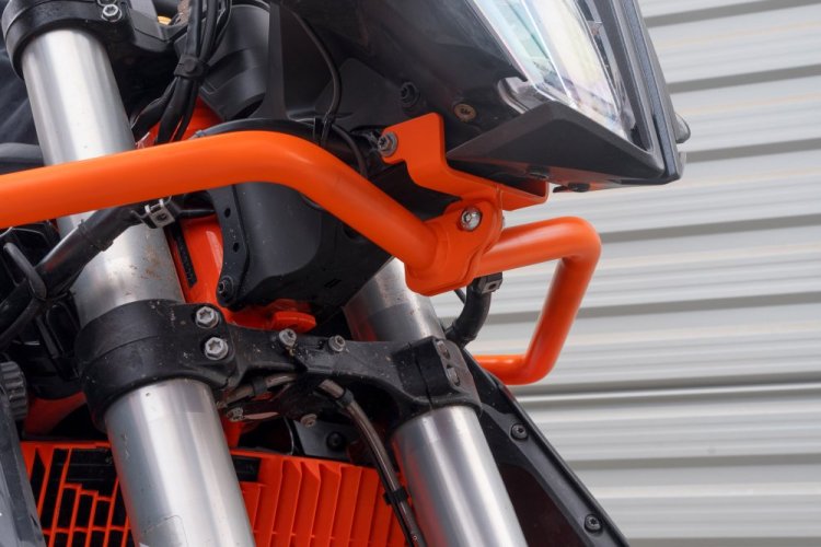 Horní padací rám oranžový. KTM 790 Adventure , KTM 890 Adventure . YAKK